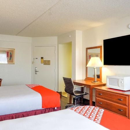 Oyo Hotel Austin Street Giddings Exteriér fotografie